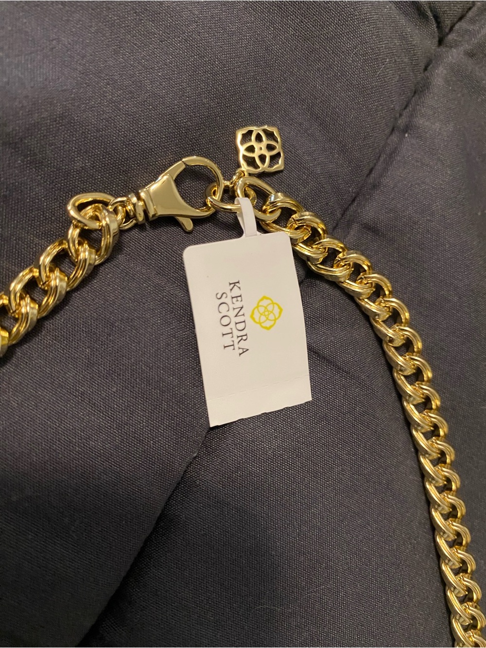 Kendra Scott Vincent Gold Chain Necklace 20” (Gold) - Picture 4 of 12